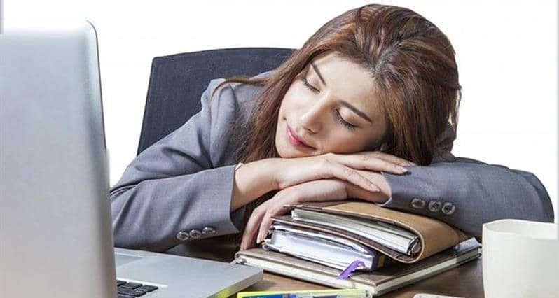 دریافت دچار کسالت وخواب آلودگی